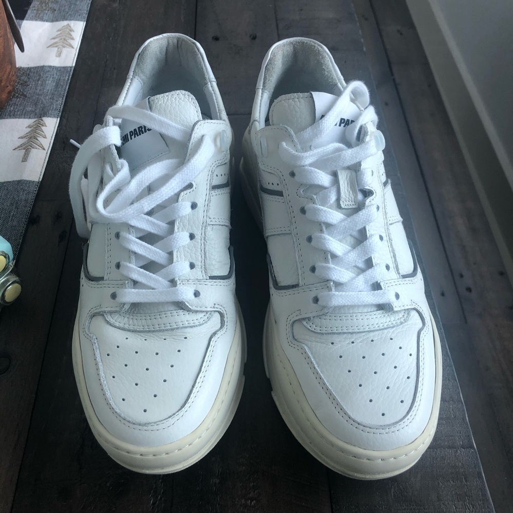 AMI Paris sneakers thick sole low trainers white